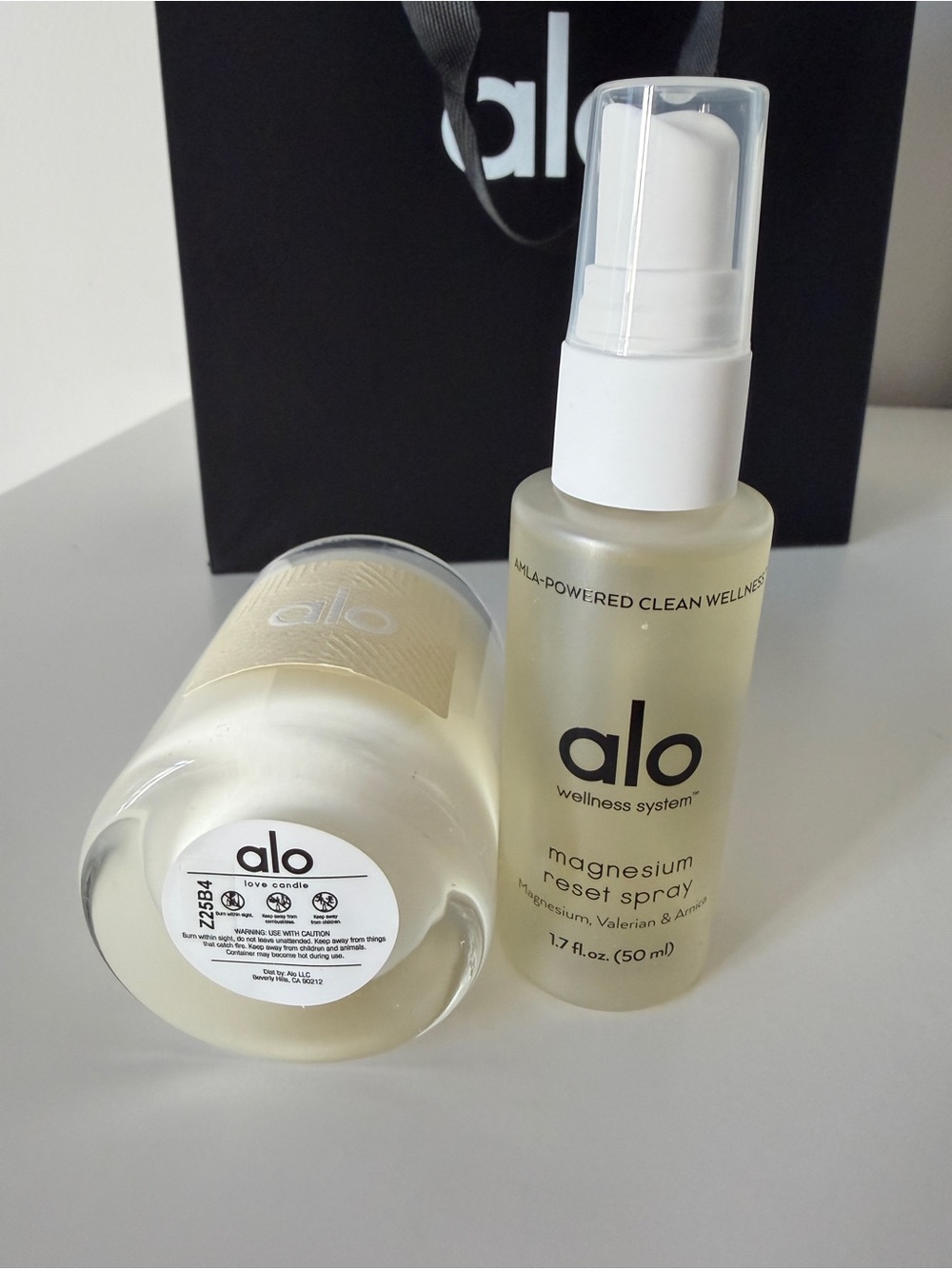 Alo Yoga Wellness Set Candle + Magnesium Reset Spray Gift Bundle New - Picture 3 of 4